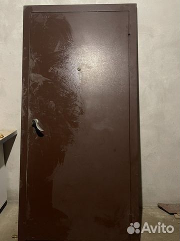 Железная дверь