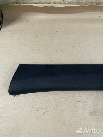 Обшивка стойки передняя левая Mercedes-Benz