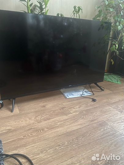 Телевизор samsung UE50AU7002U