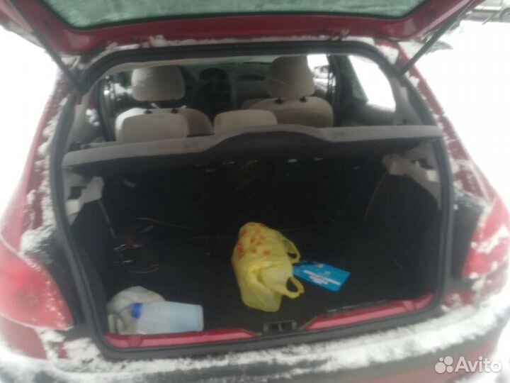 Запчасти б/у Peugeot 206 хэтчбек 1.4 i (KFW)