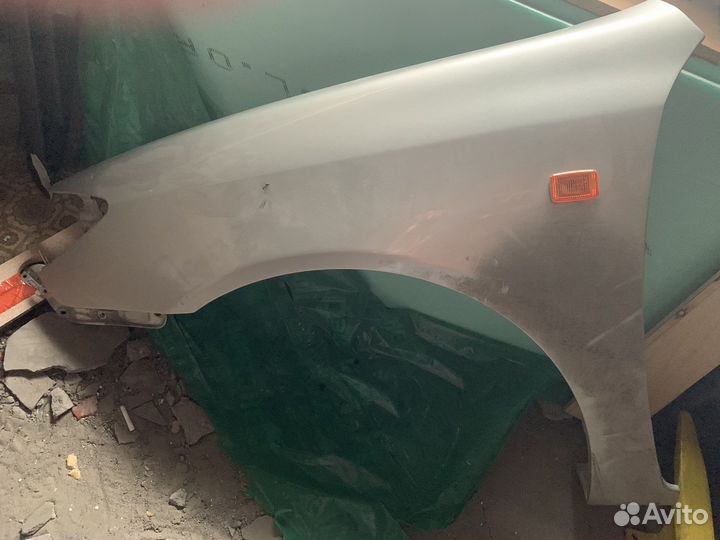 Крыло переднее левое и правое