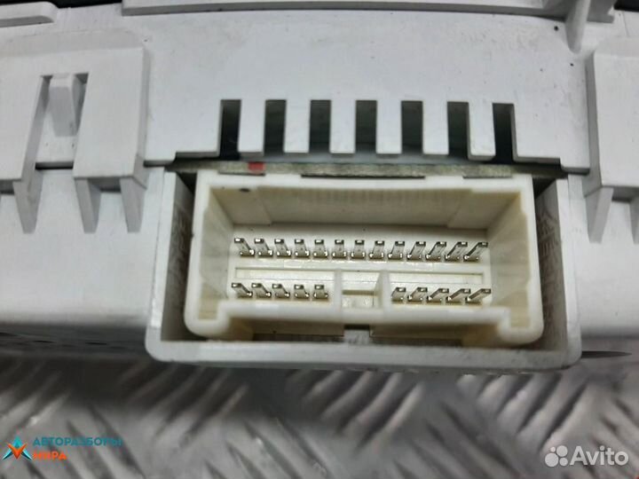 Щиток приборов (приборная панель) Daewoo Nubira