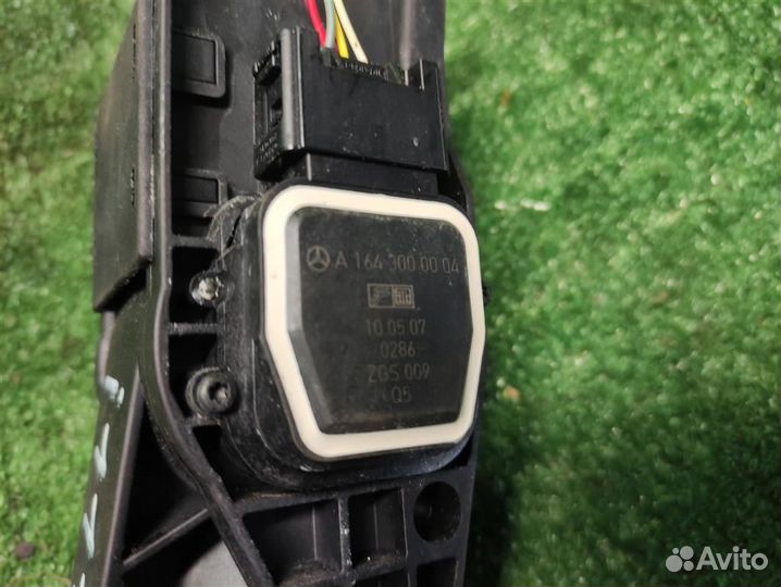 Педаль газа электронная Mercedes Benz ML W164 2007