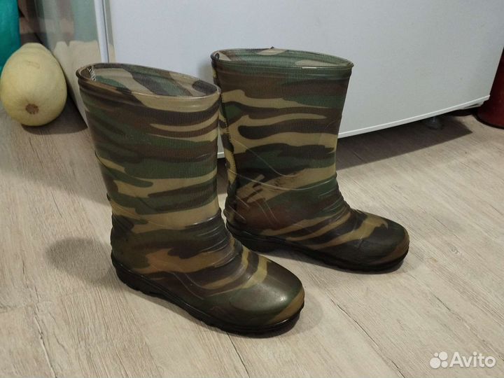 Резиновые сапоги