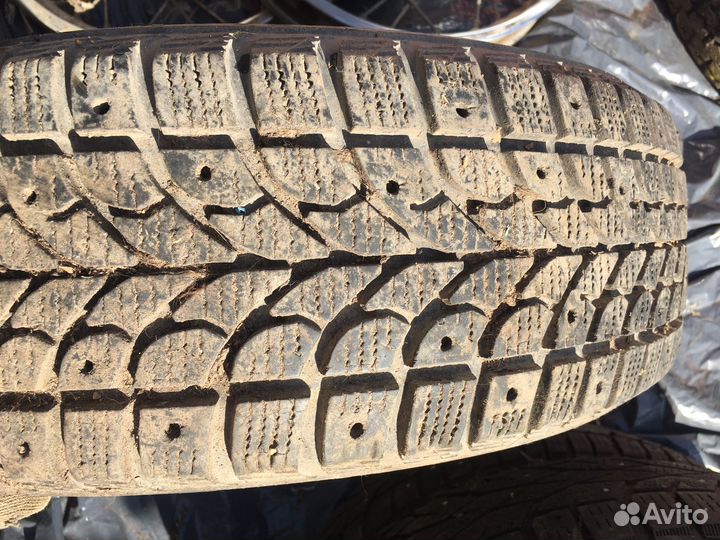 Bridgestone Winter Radial 704 175/70 R14