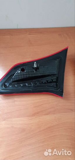 Фонари задние в крышку багажника Citroen c4