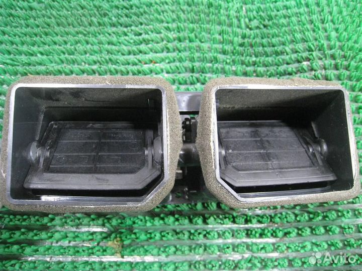 Дефлектор торпедо центральный Hyundai Tucson (JM)