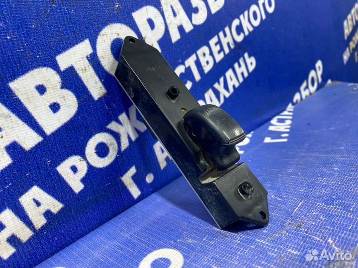 Кнопка стеклоподъемника Mitsubishi Lancer 9 седан