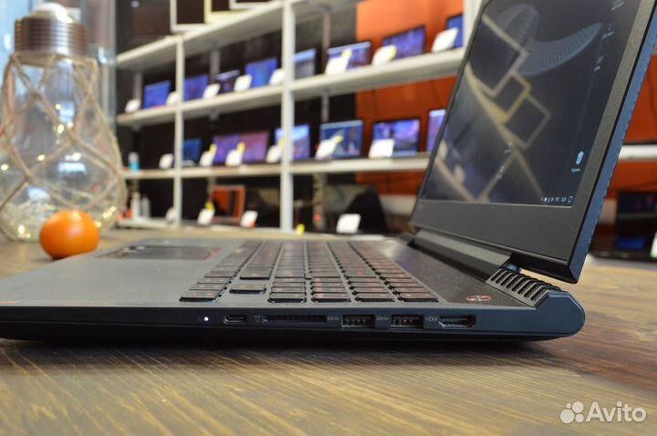 Игровой ноутбук Lenovo Legion Y520-15ikbn