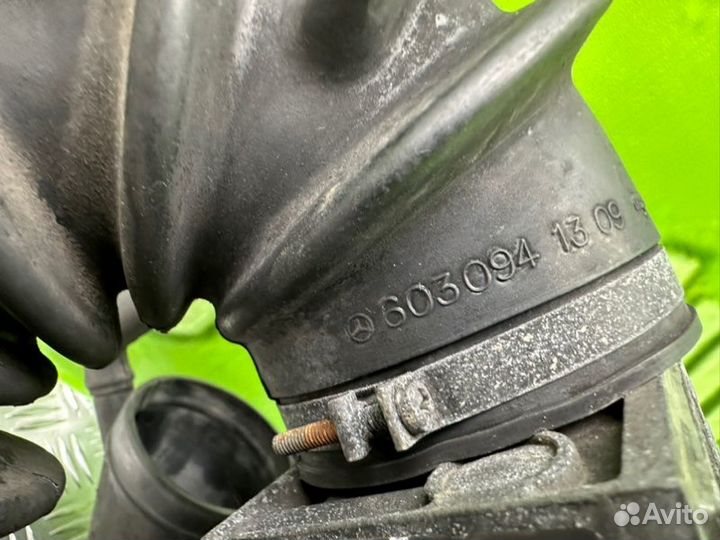 Корпус воздушного фильтра Mercedes-Benz S-Class