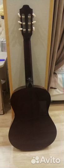 Продается гитара классическая honor