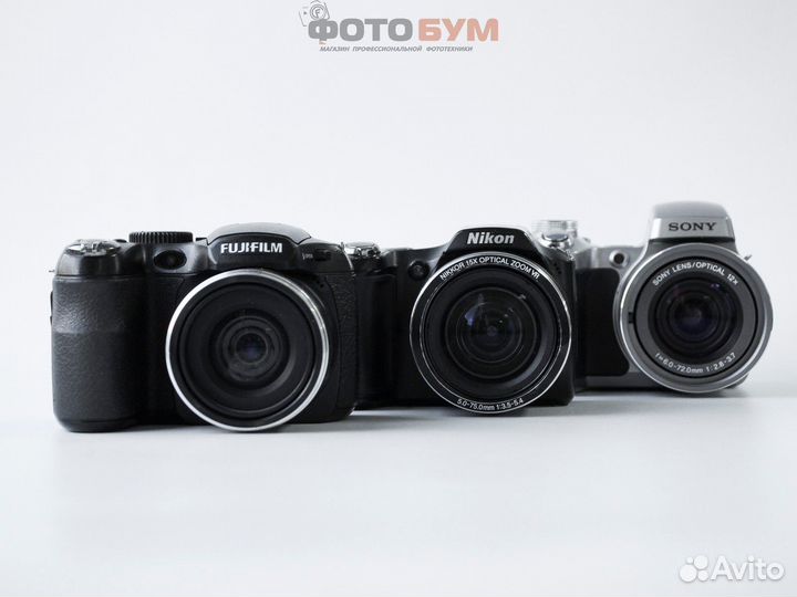 Цифровой компактный фотоаппарат