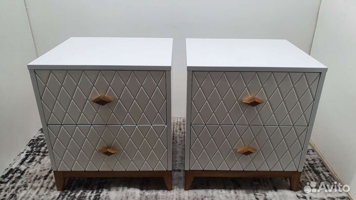 Тумба прикроватная