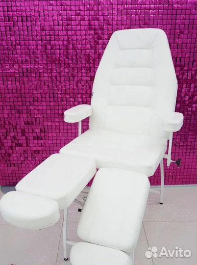 Стул для мастера педикюра, косметолога