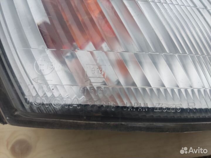 Поворотник Toyota Caldina