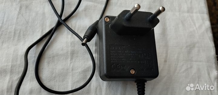 Сетевое зарядное устройство