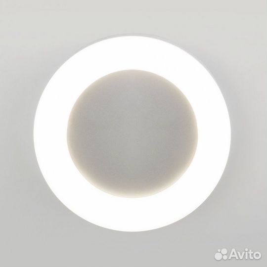 Бра настенный пластик уличный и для ванной