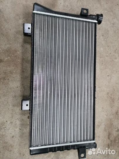 Радиатор охлаждения двигателя Лада Нива