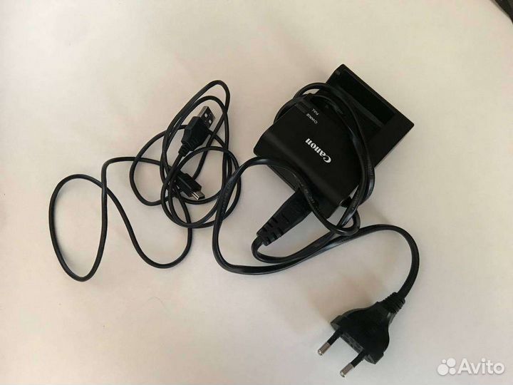 Зеркальный фотоаппарат