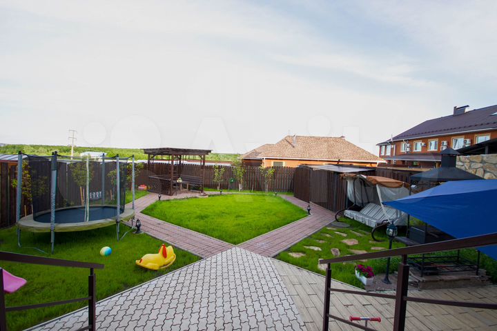 Таунхаус 190 м² на участке 4,5 сот.