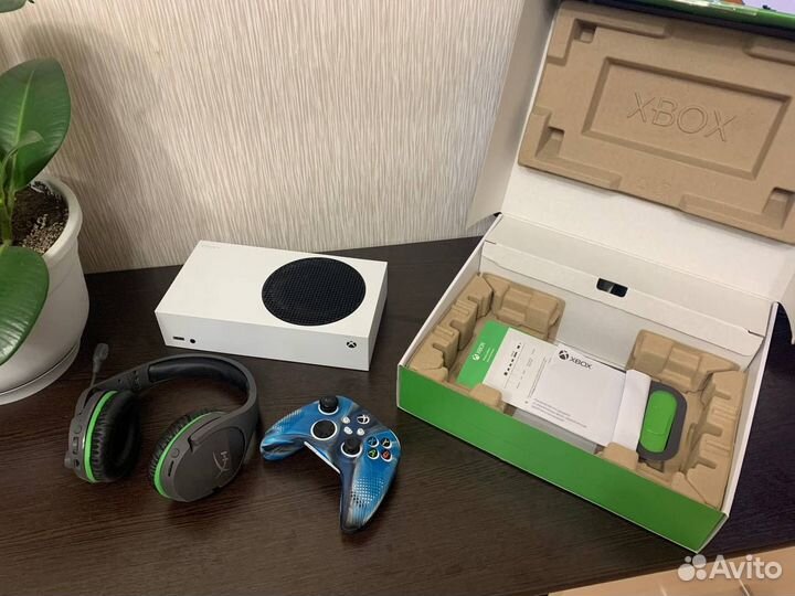 Консоль Xbox Series S