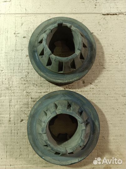 Проставка пружины Nissan Teana