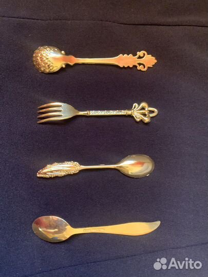 Набор вилок и ложек для кофе и десерта