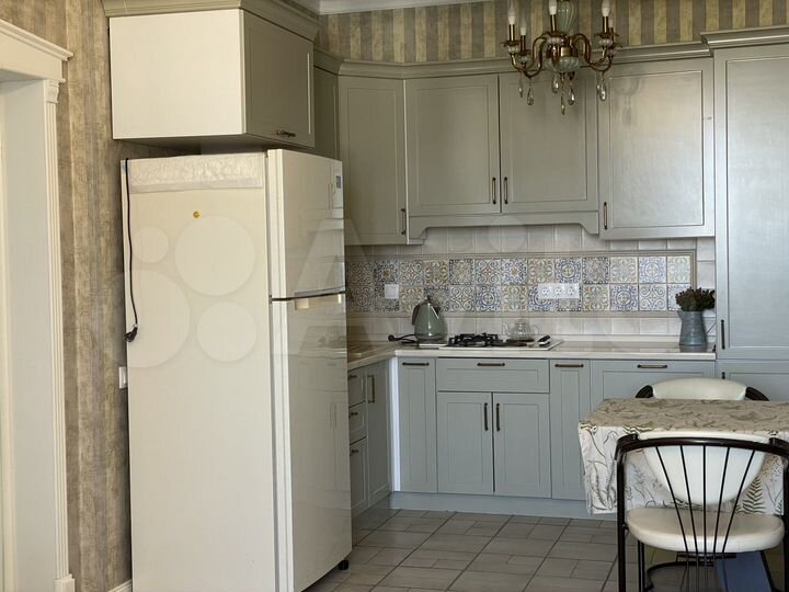 2-к. квартира, 52 м², 8/9 эт.