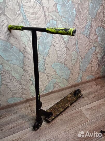 Трюковой самокат