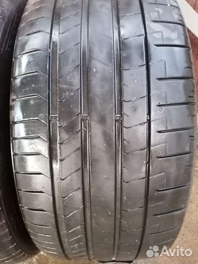 Pirelli P Zero 295/35 R21 и 315/35 R21 107Y