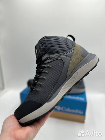 Кроссовки columbia