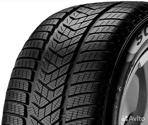 Pirelli Scorpion Winter RFT 255/55 R18