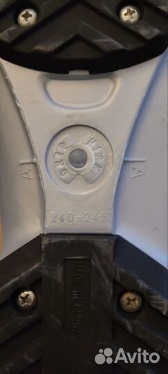 Горнолыжные ботинки