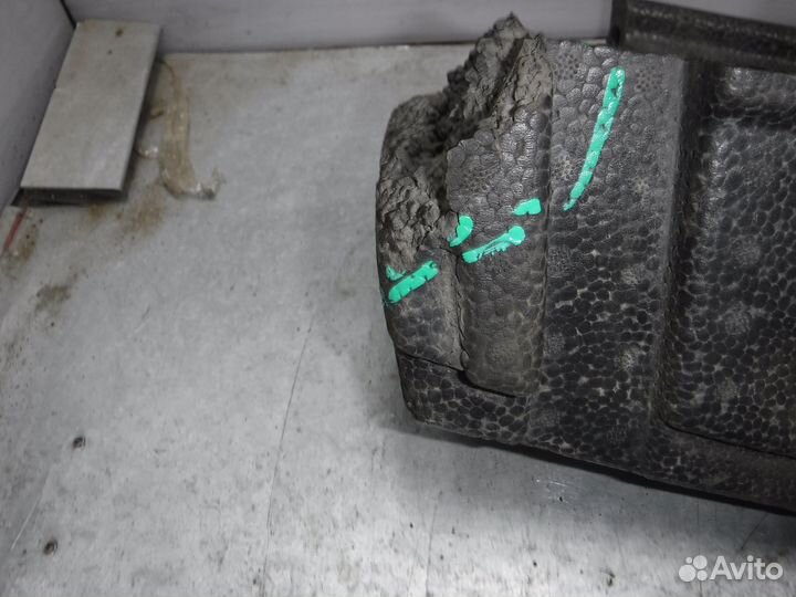 Наполнитель переднего бампера Cadillac Escalade 3