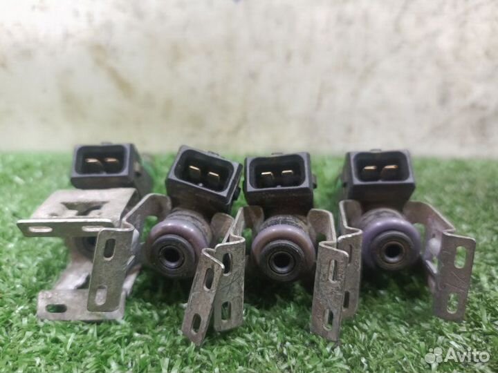 Форсунка Ford Fusion хэтчбек 1.6 fyja 2008