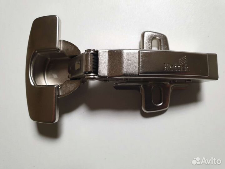 Петеля Hettich с доводчиком