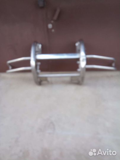 Б/у кенгурятник toyota hilux surf