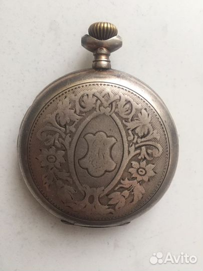 Карманные серебряные часы