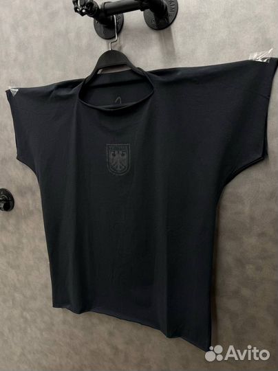 Yeezy vultures футболка черная