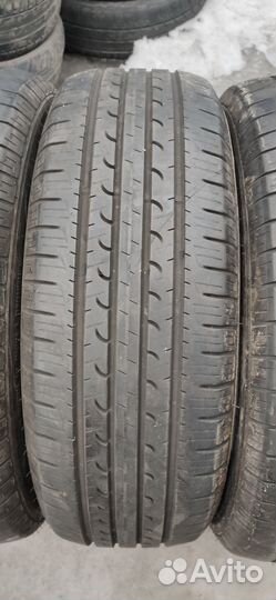 Goodyear EfficientGrip SUV 215/60 R17 96H