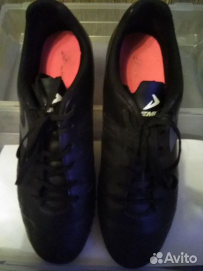 Футбольные бутсы demix 45 размер nano touch