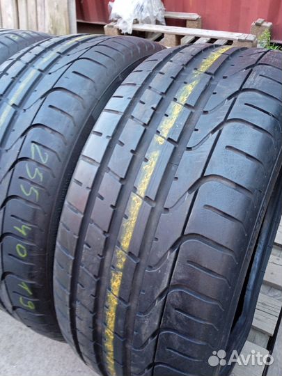 Pirelli P Zero 255/40 R19