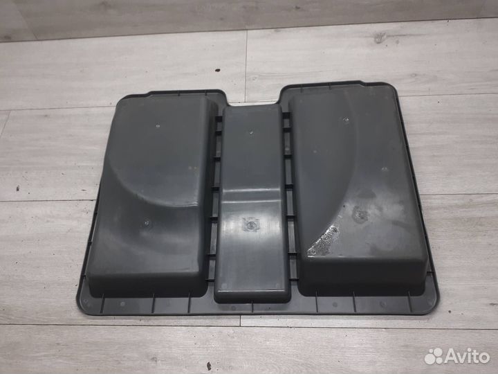 Ящик под инструмент Hyundai Santa Fe 1