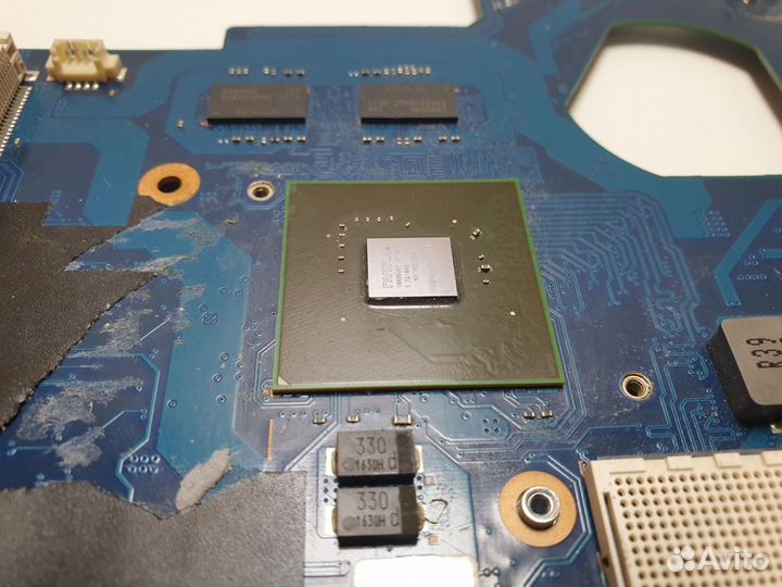 Материнская плата Samsung NP300V5A неисправная