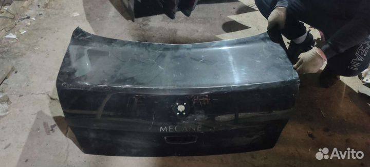 Крышка багажника Рено Меган 2