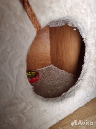 Домик для кошки с когтеточкой бу