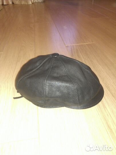 Кепка из натуральной кожи