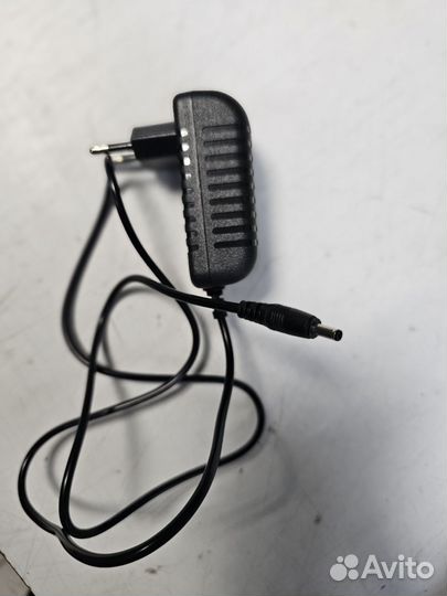 Адаптер питания блок 5В (1А ) - (3.5х1.35 мм)