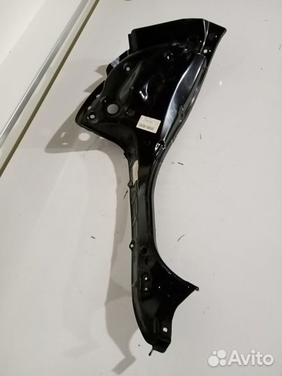 715501H210 Суппорт фонаря заднего левого Kia Ceed