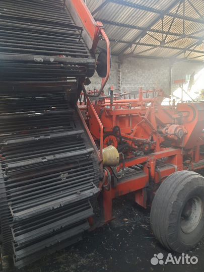 Картофельный комбайн amak